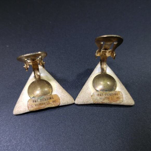 1950s Porcelain Gold Rimmed White Triangle Clip Earrings, Signed Milvern Co - Picture 8 of 9